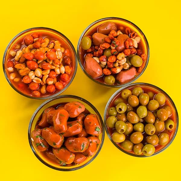 Aceitunas Búfalo con Tomate y Salsa